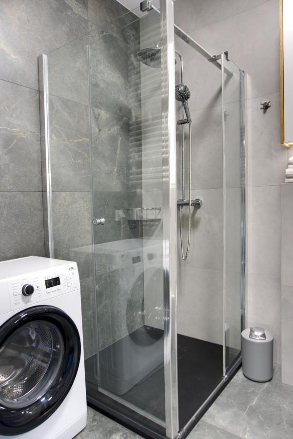 Essence Apartments Topaz Познань Экстерьер фото